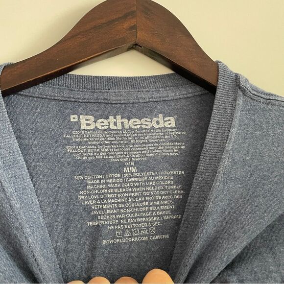 Fall Out graphic‎ tee - Picture 3 of 7